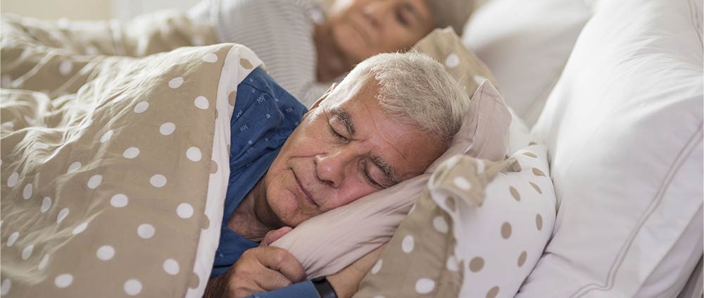 apnea sonno anziani como