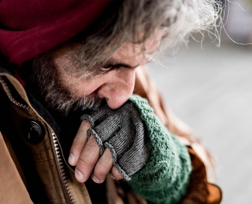 disadattamento sociale anziani como