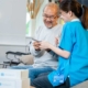 come cambia stile vita anziani badante lecco aes domicilio
