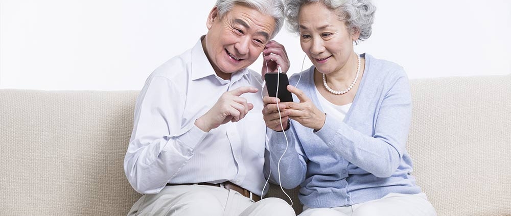 tecnologie migliorare qualità vita aziani como